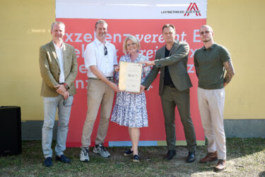 Zertifikat Headerbild mit Michael Fink (Meiko), Georg Stadlmann(Meiko), Monica Rintersbacher (Leitbetriebe Austria), Michael Sattler (Meiko), Markus Koll (Meiko) © Sabine Klimpt